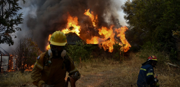 Αχαϊα: 20 καμένα σπίτια, ένας τραυματίας με εγκαύματα 